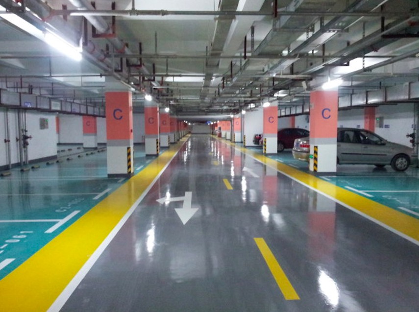 停車場(chǎng)洗地機(jī)如何選購(gòu)，22年洗地機(jī)行業(yè)經(jīng)理人告訴你